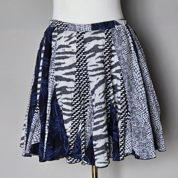 Banana Republic Boho Multi-Print Patchwork Preppy Navy Mini Skirt - Picture 12 of 13